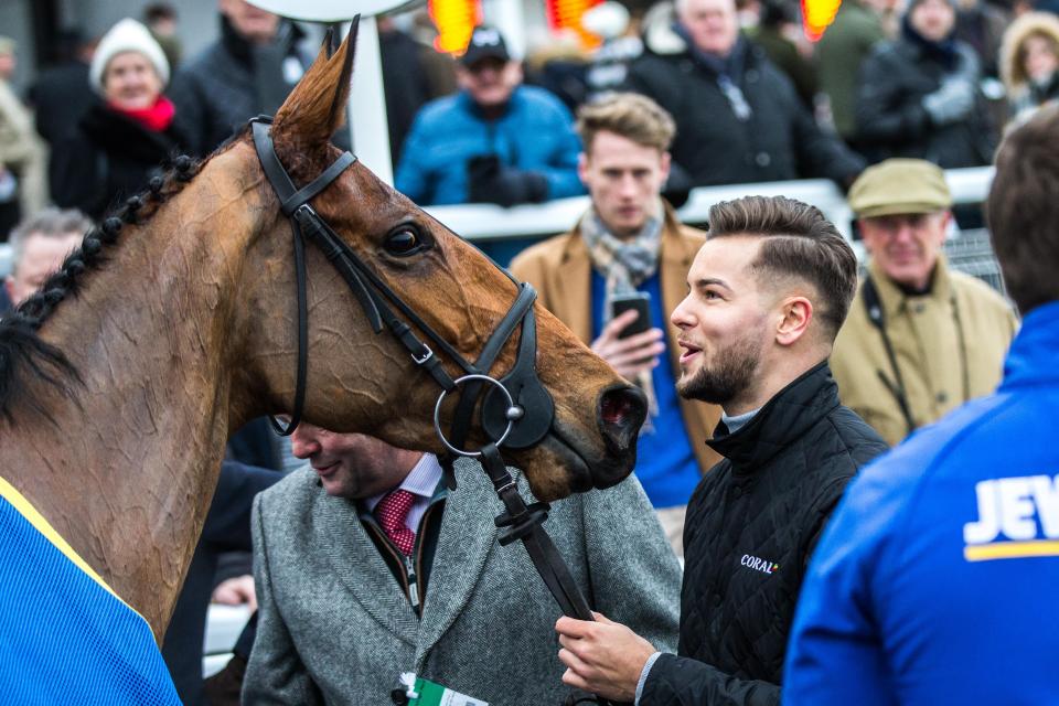  Annie Mc won by 18 lengths 