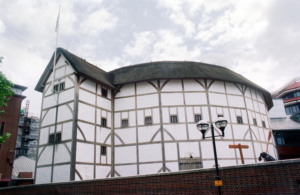  Shakespeare's Globe is likely to feature in the flick