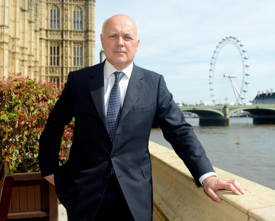  Iain Duncan Smith has warned there is now a 50 per cent chance of a No Deal for the UK, after attitudes towards the PM's deal 'hardened' over the festive break