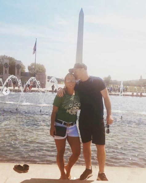  Rooney with wife Coleen in America