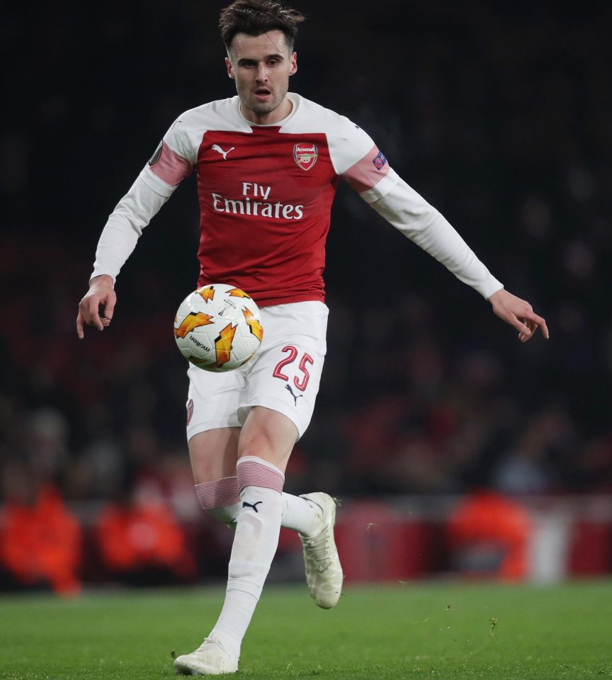  Carl Jenkinson has been offered an Arsenal lifeline