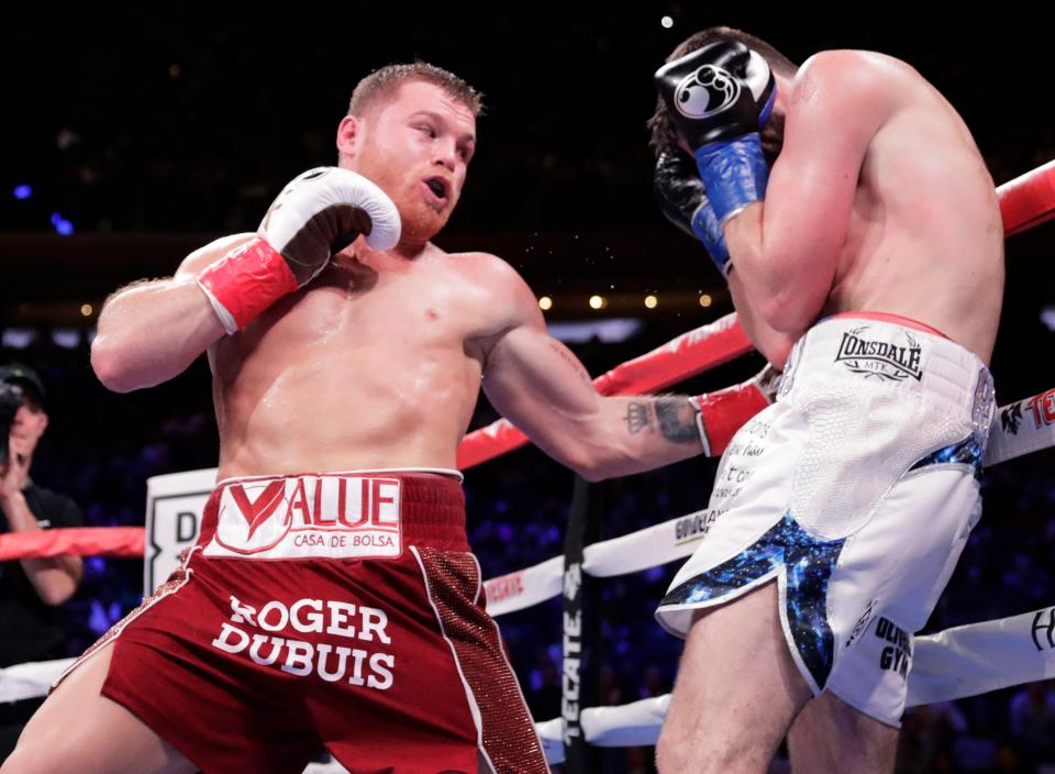  Canelo defeated Fielding after three rounds