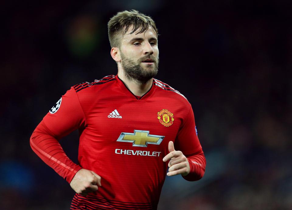  Luke Shaw has been taken ill and withdrawn from the Manchester United starting XI