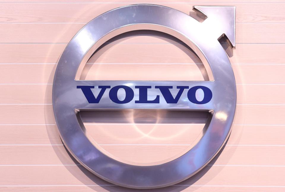  Volvo has recalled 70,000 cars in the UK