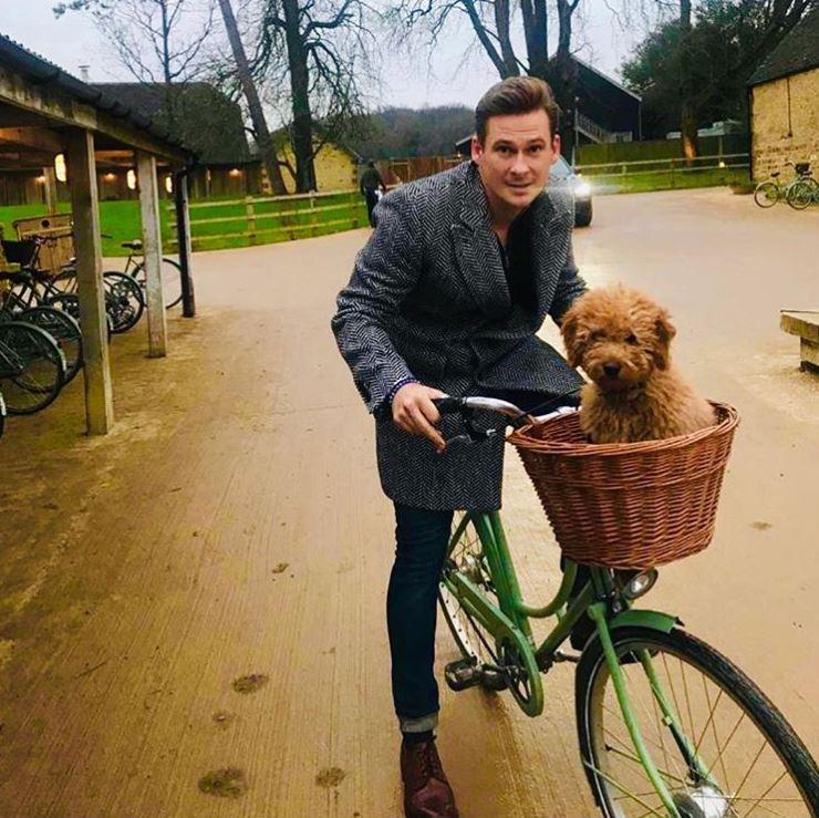  Lee posted this pic of himself and cockapoo Georgie from Soho Farmhouse