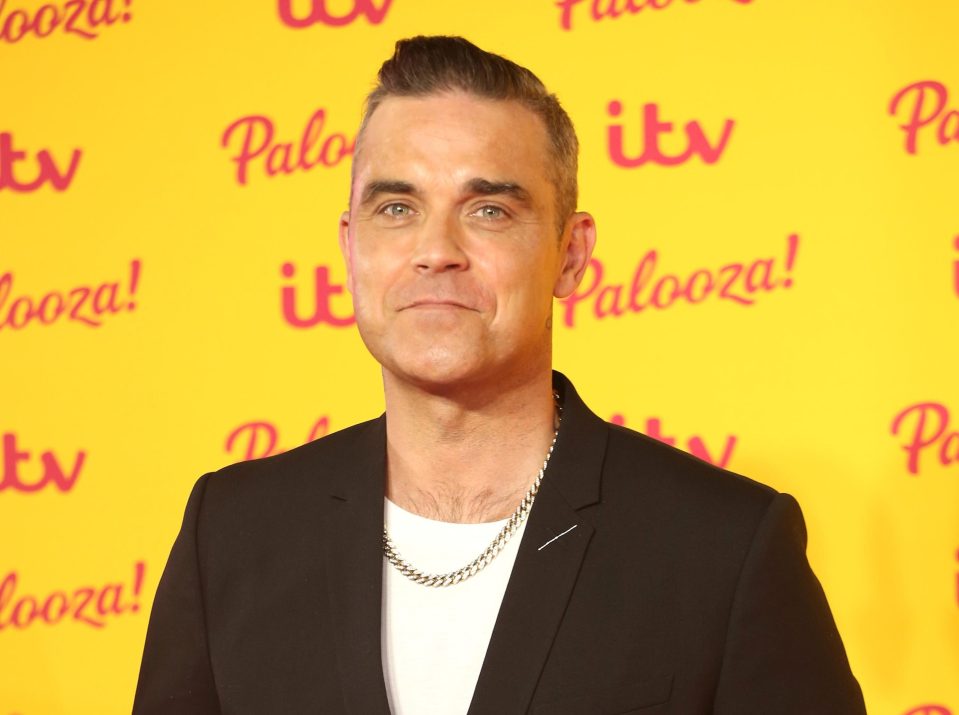  Robbie Williams has been struggling to sleep – after befriending movie A-listers including Tom Cruise and Ben Affleck in his dreams