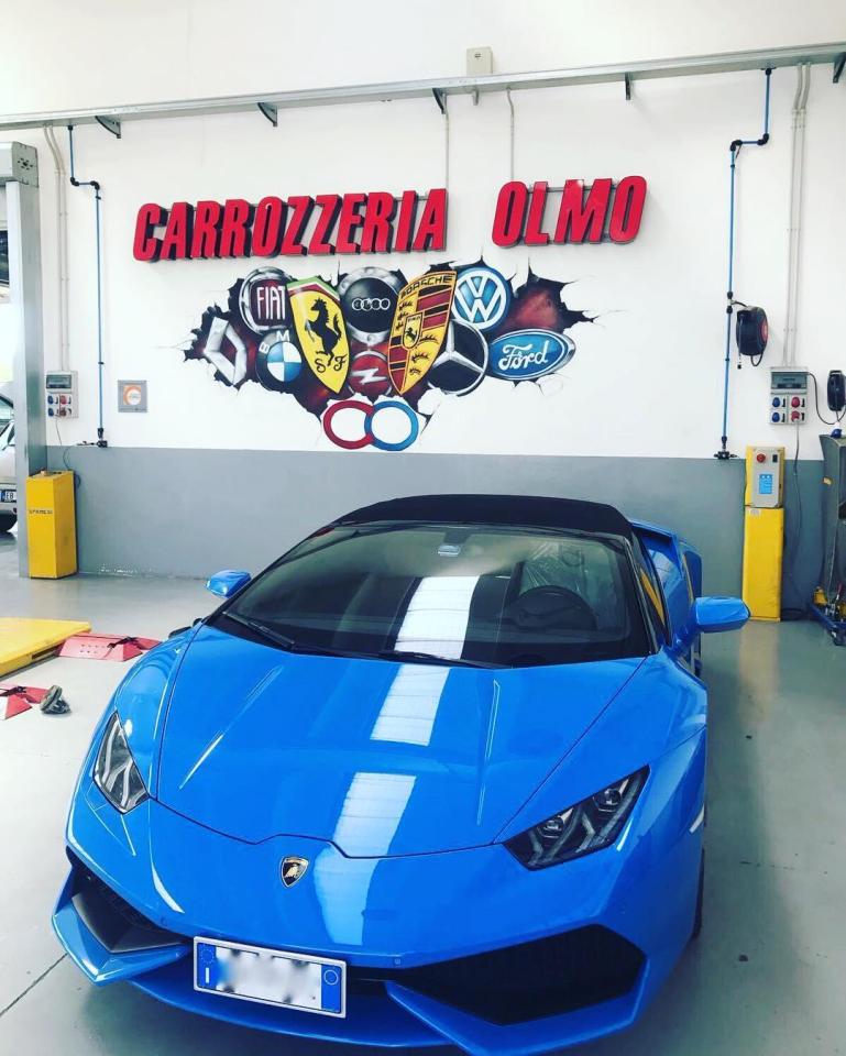  Icardi chose the Lambo for it's colours - blue and black like old club Inter