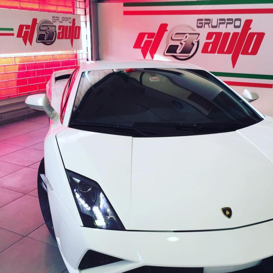  Icardi owned a white Lamborghini before