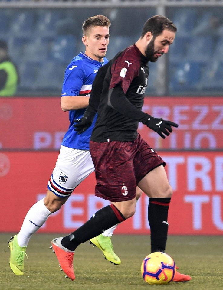  In what may be his last appearance for AC Milan, Higuain helped the team to a 2-0 victory against Sampdoria in the Coppa Italia