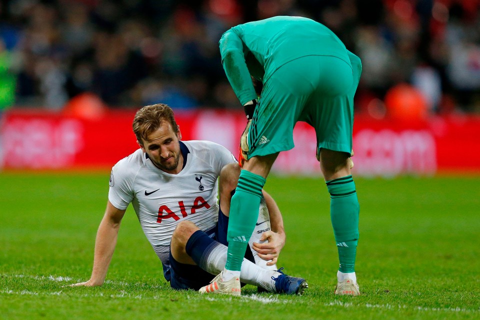 Harry Kane hobbled off the pitch after Spurs' defeat to Man Utd with ankle ligament damage