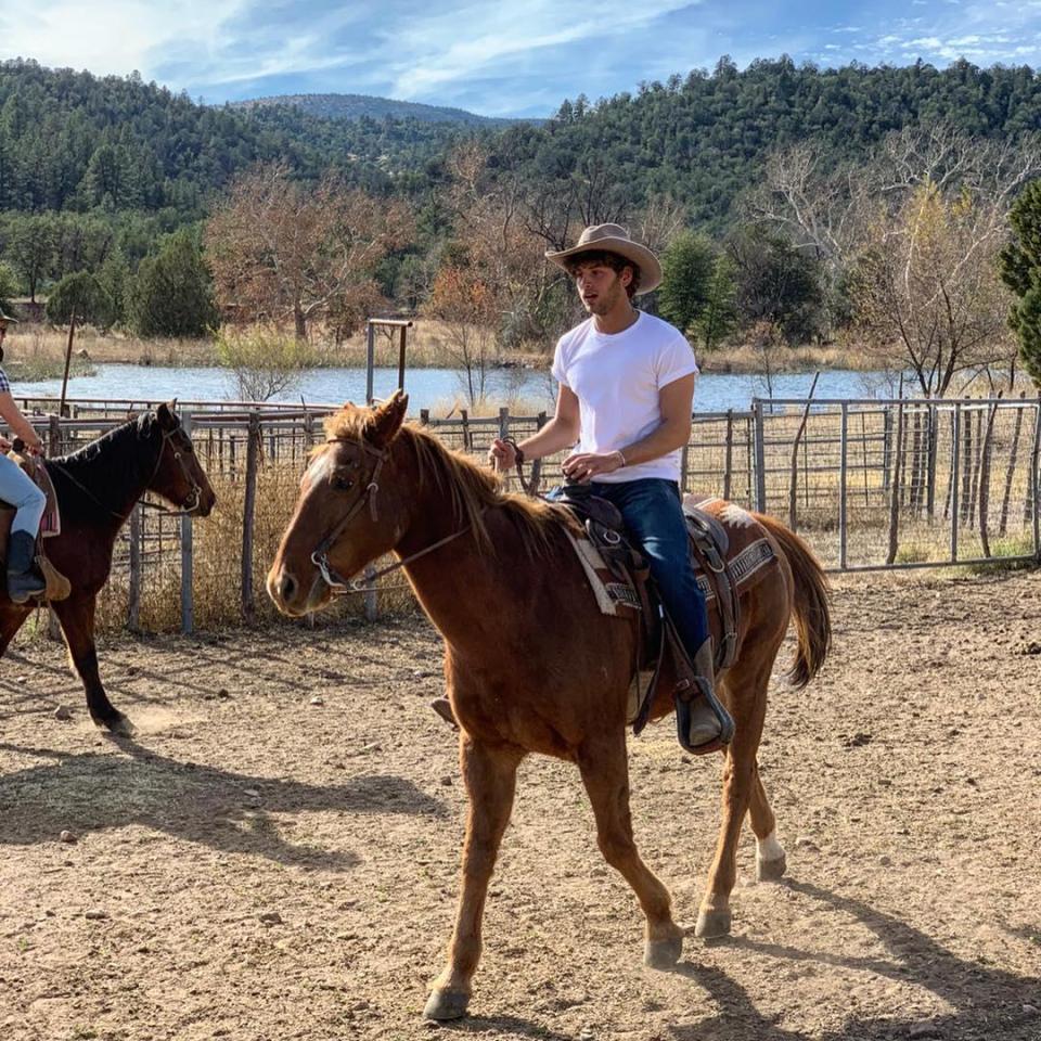  The reality show takes place in a ranch on Arizona which saw the stars descend on to it for ten days of filming