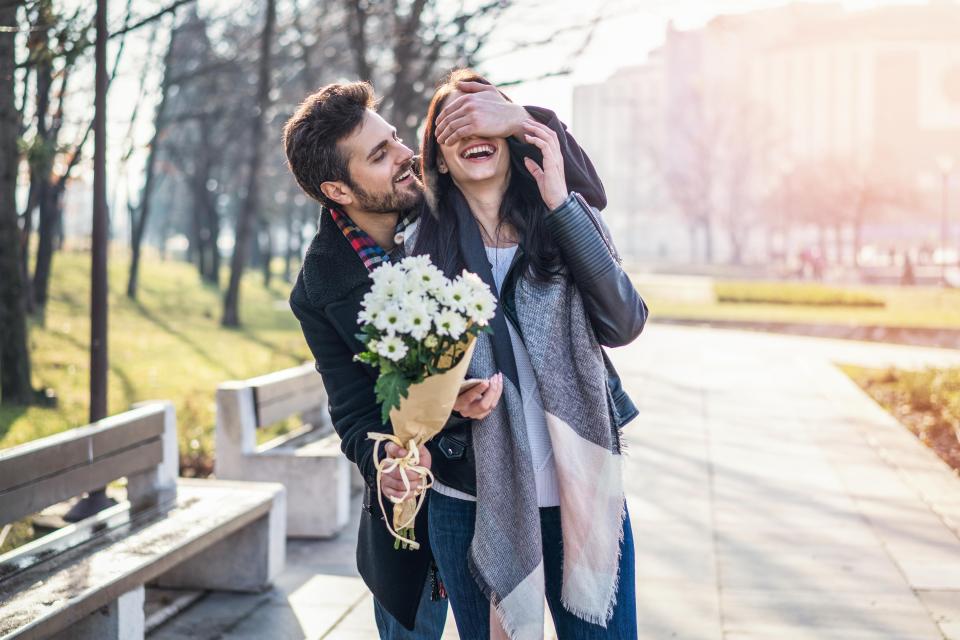  Tania and Matt had been dating for seven years and were about to tie the knot (posed by models)