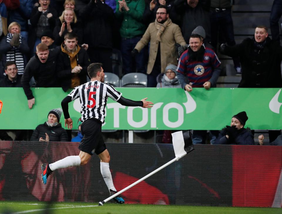  Fabian Schar put Newcastle ahead in the 24th minute at St. James' Park