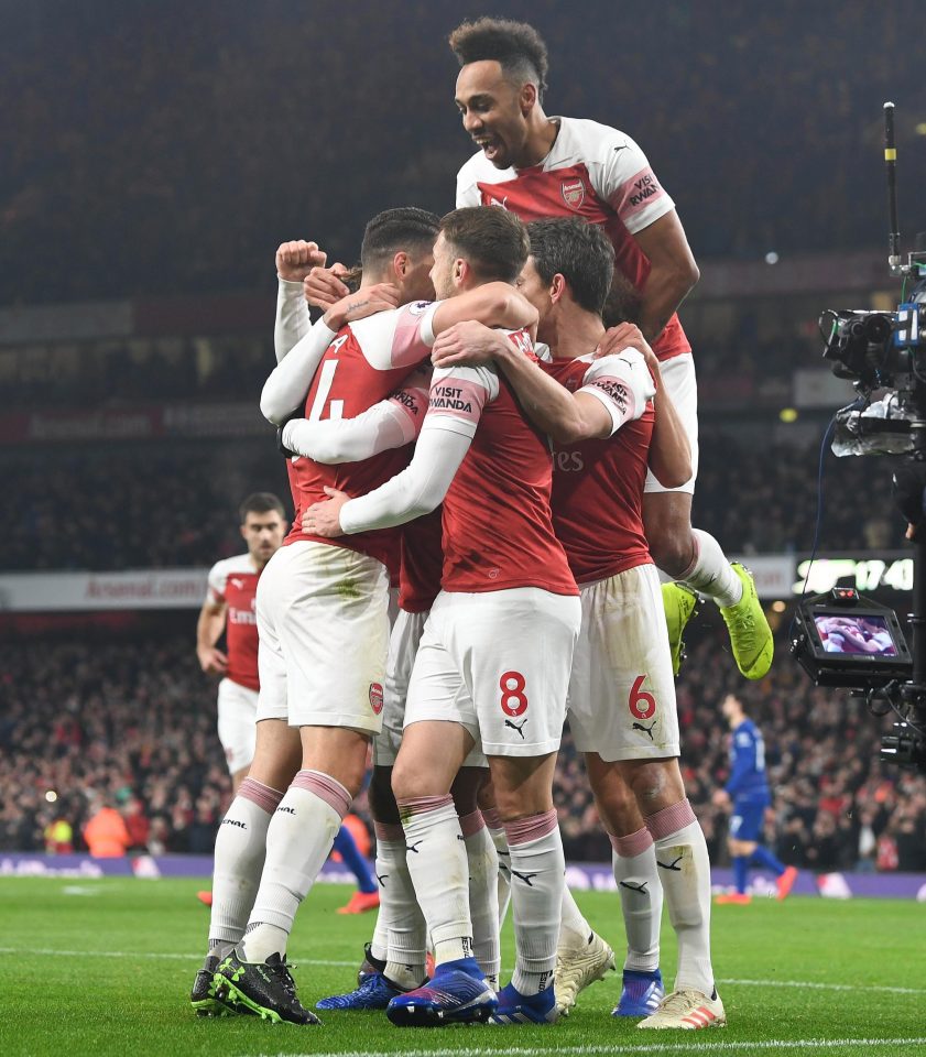  Samuel Umtiti watched as Arsenal breezed past Chelsea 2-0