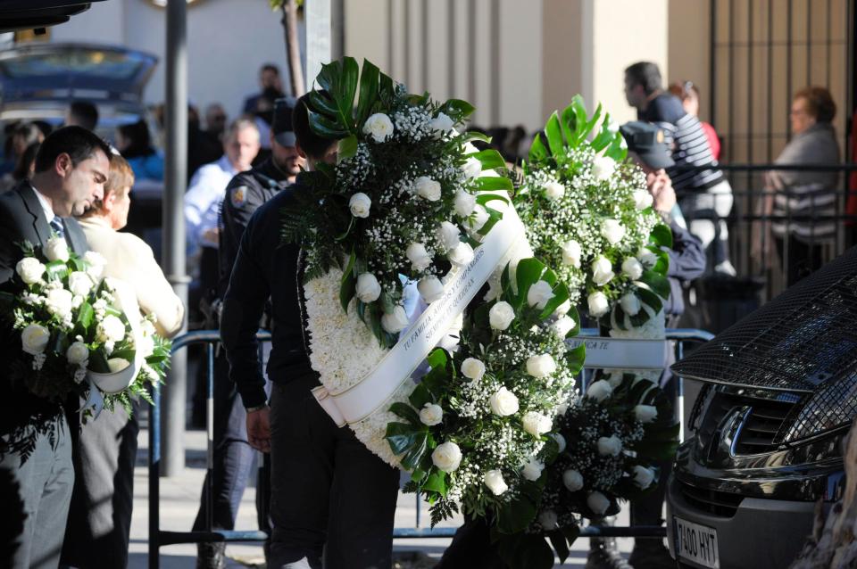  Wellwishers brought huge bouquets of flowers to pay tribute