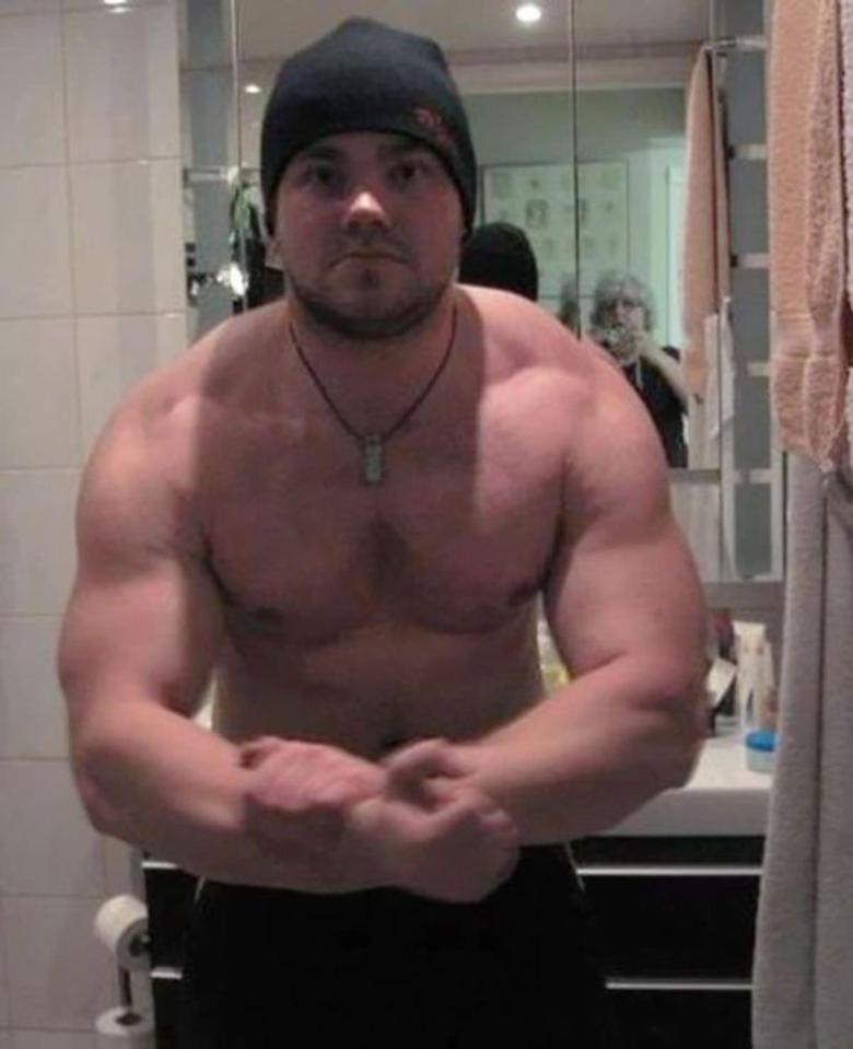  This beefy bloke was caught out by the mirror too as his mum takes a snap for him