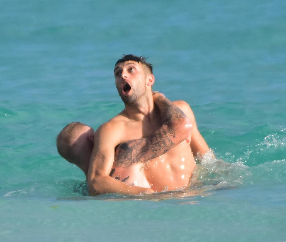  Ben Stokes chokeslams Mark Wood in the Caribbean sea