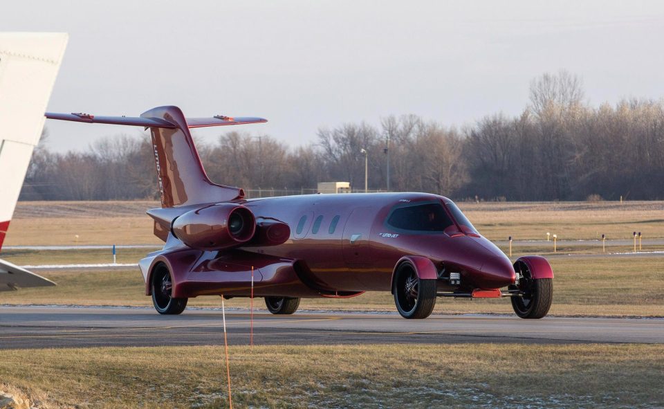  A one-of-a-kind converted Learjet limo has been revealed