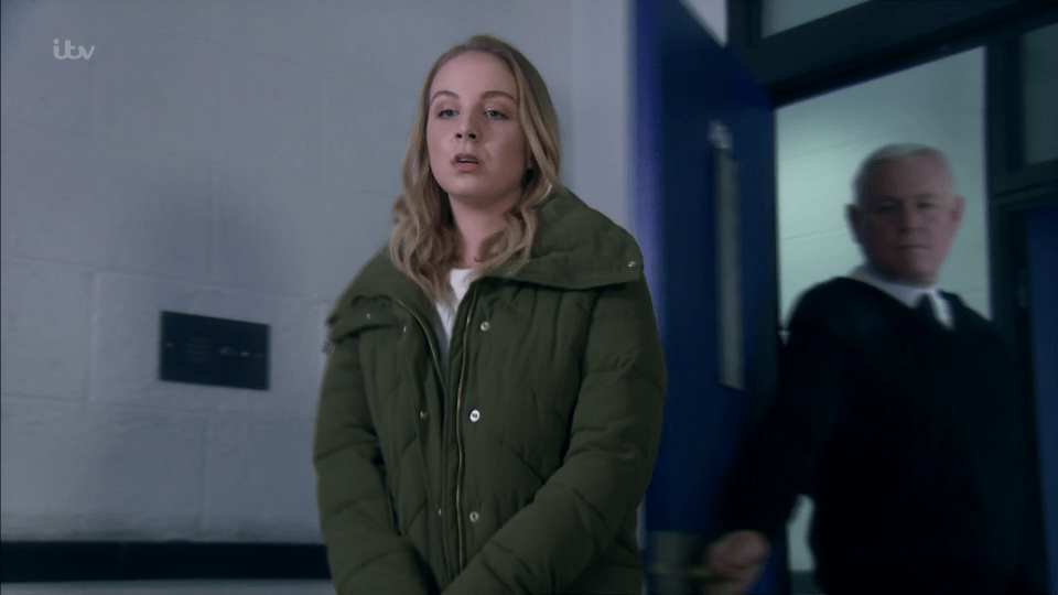  Emmerdale viewers were left incredulous tonight as Belle Dingle entered Lachlan White's prison cell unaccompanied