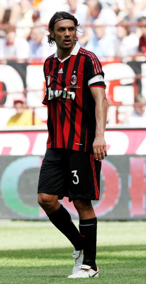  Maldini made over 900 appearances for AC Milan between 1985-2009