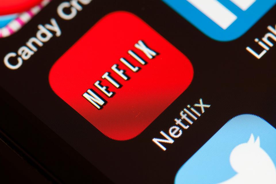  Update your Netflix app today to access the new Smart Downloads feature