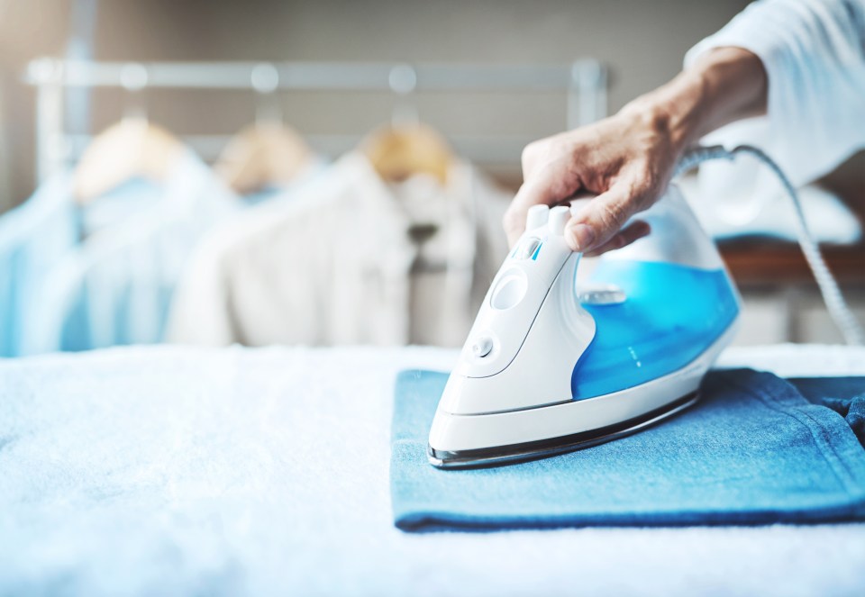  Adding ice cubes to the tumble dryer can also remove wrinkles from clothes