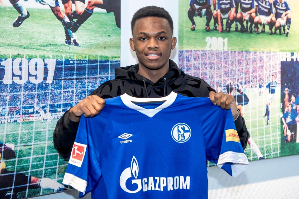 Manchester City sold Rabbi Matondo to Schalke