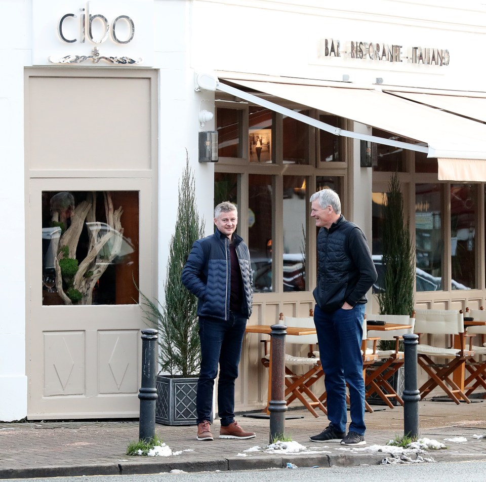  Solskjaer, pictured here with David Gill, agreed to become Man Utd's permanent boss during a meal with Ed Woodward at the Cibo eaterie