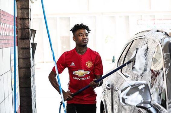  Rapper 21 Savage pictured wearing a Manchester United t-shirt