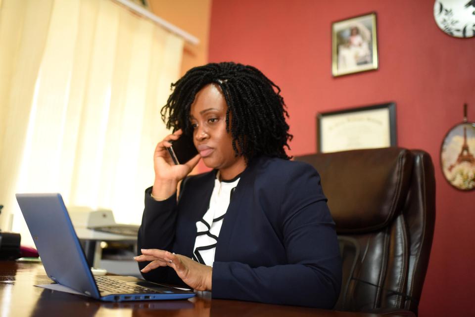  Fatmata Sorie, the president of LAWYERS who provide legal services for vulnerable women