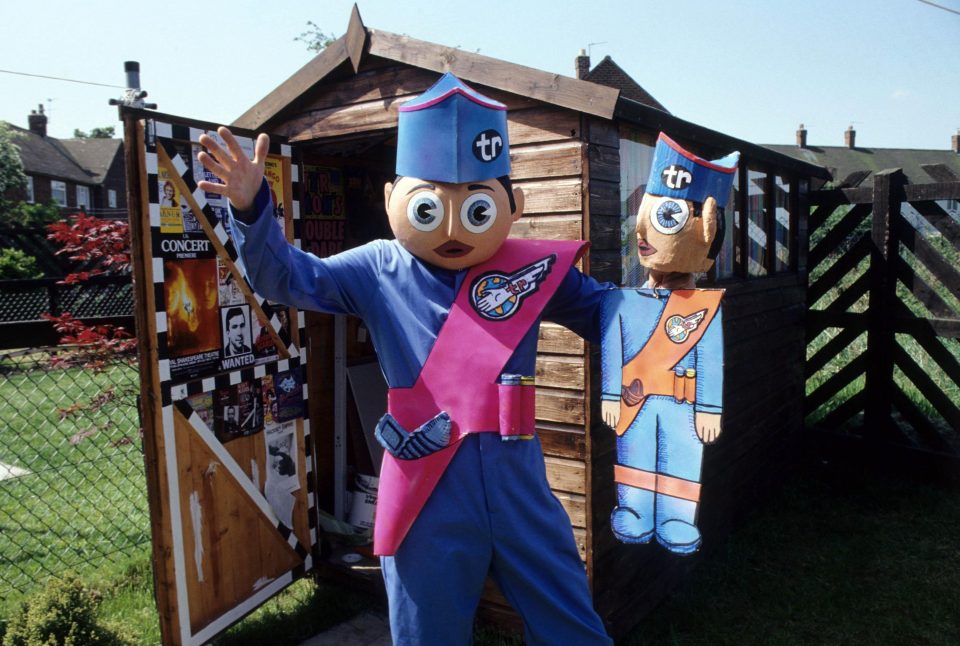 Chris would keep his Frank Sidebottom on off stage and would not respond if someone called him 'Chris'