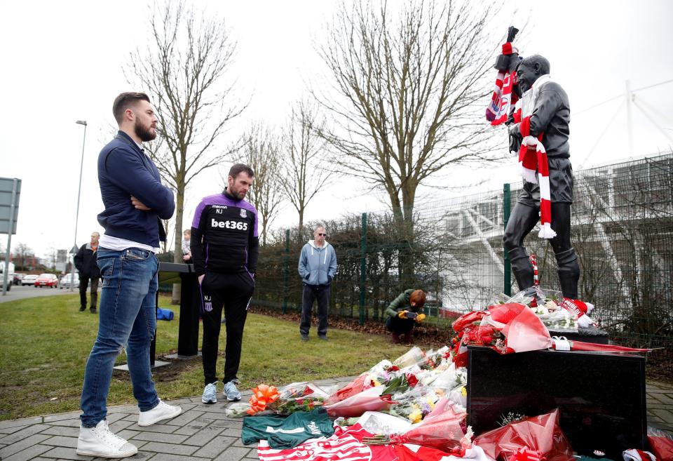  Jack Butland paid his respects alongside fans