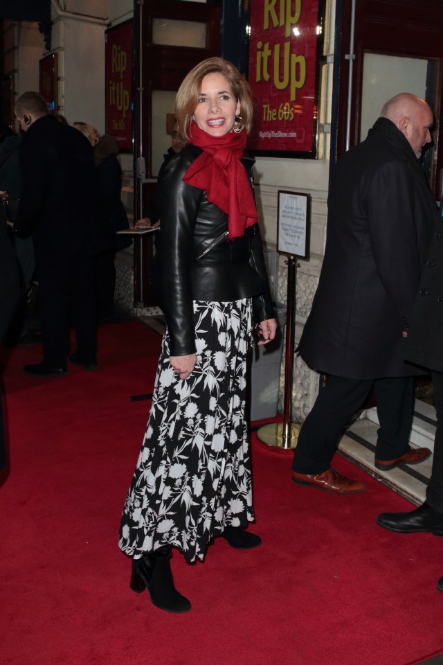  Strictly judge Darcey Bussell looked effortlessly chic at tonight's premiere