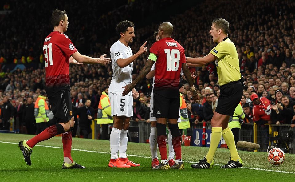  PSG were not happy with Ashley Young's challenge on Angel Di Maria