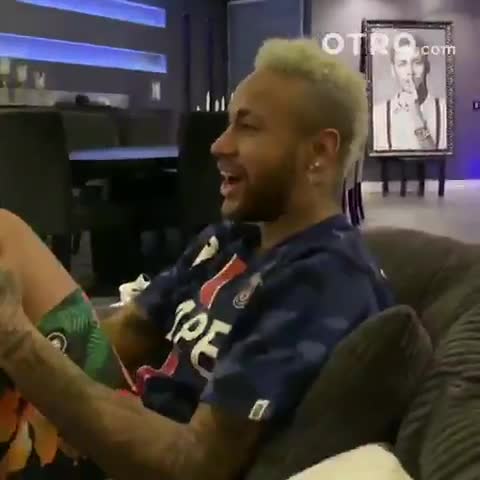  Neymar watched the Paris Saint-Germain game against Manchester United on TV