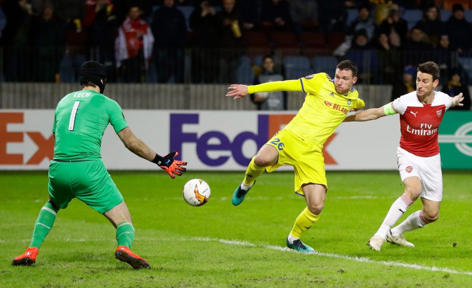  Arsenal keeper Petr Cech thwarts a rare BATE opportunity after Nemanja Milic breaks through