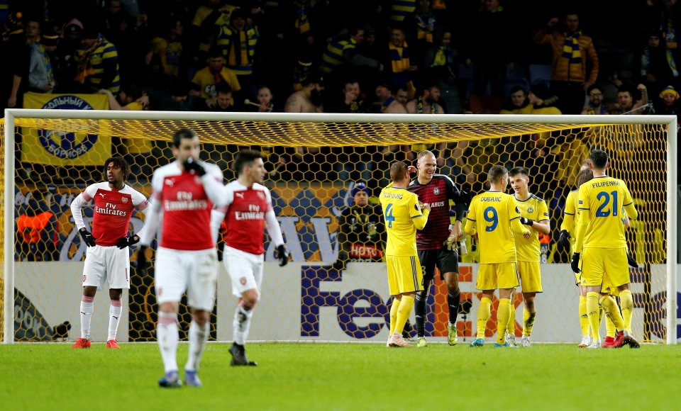  Arsenal lost the first leg 1-0 after a goal from Stanislaw Drahun