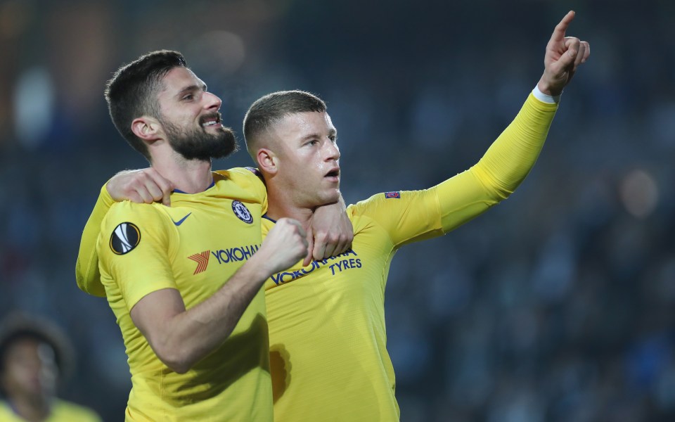  Olivier Giroud and Ross Barkley scored in the 2-1 first leg win