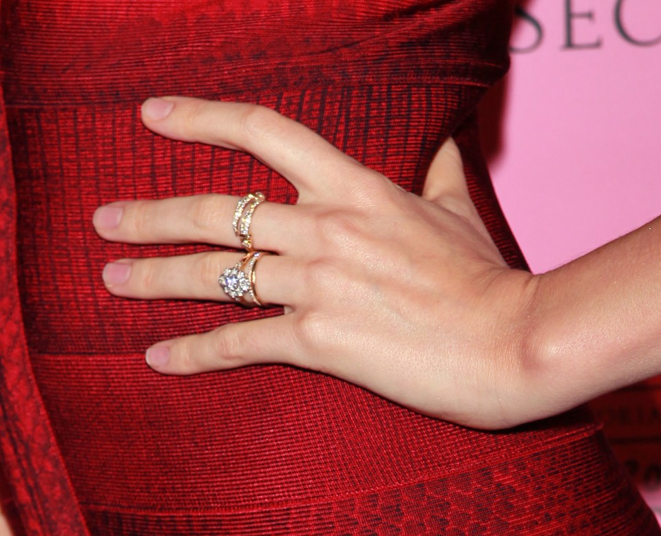  Though Miranda's ring was slightly more understated than Katy's