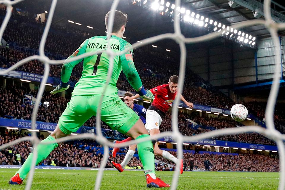  Ander Herrera opened the scoring against Chelsea with a brilliant header