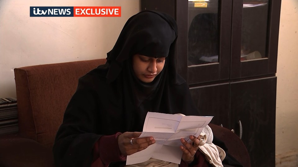 Shamima Begum reading a letter from the Home Office stripping her of British citizenship 