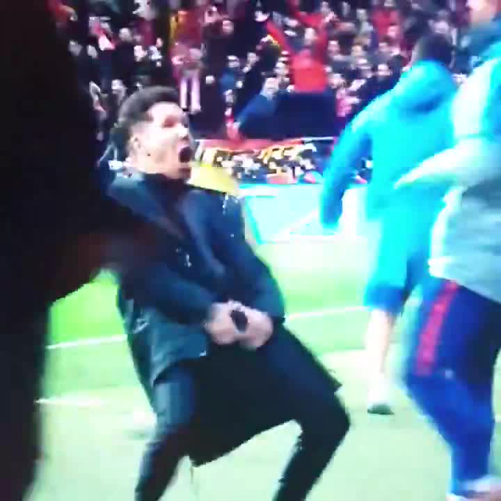  Atletico Madrid boss Diego Simeone did this celebration in the first leg