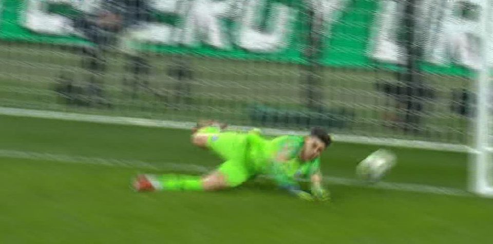  Kepa added to the frustration of Chelsea boss Maurizio Sarri by letting this weak shootout penalty sneak in under his body