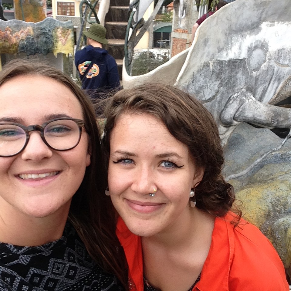  Sisters Izzy Squire, left, and Beth Anderson from Sheffield drowned near a waterfall in Vietnam in 2016