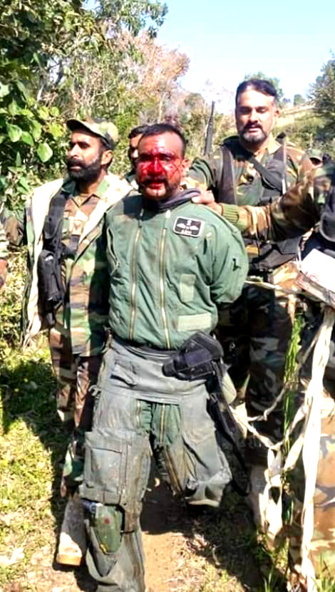  Bloodied Indian pilot Abhinandan Varthaman is paraded by Pakistani soldiers after being captured in Kashmir