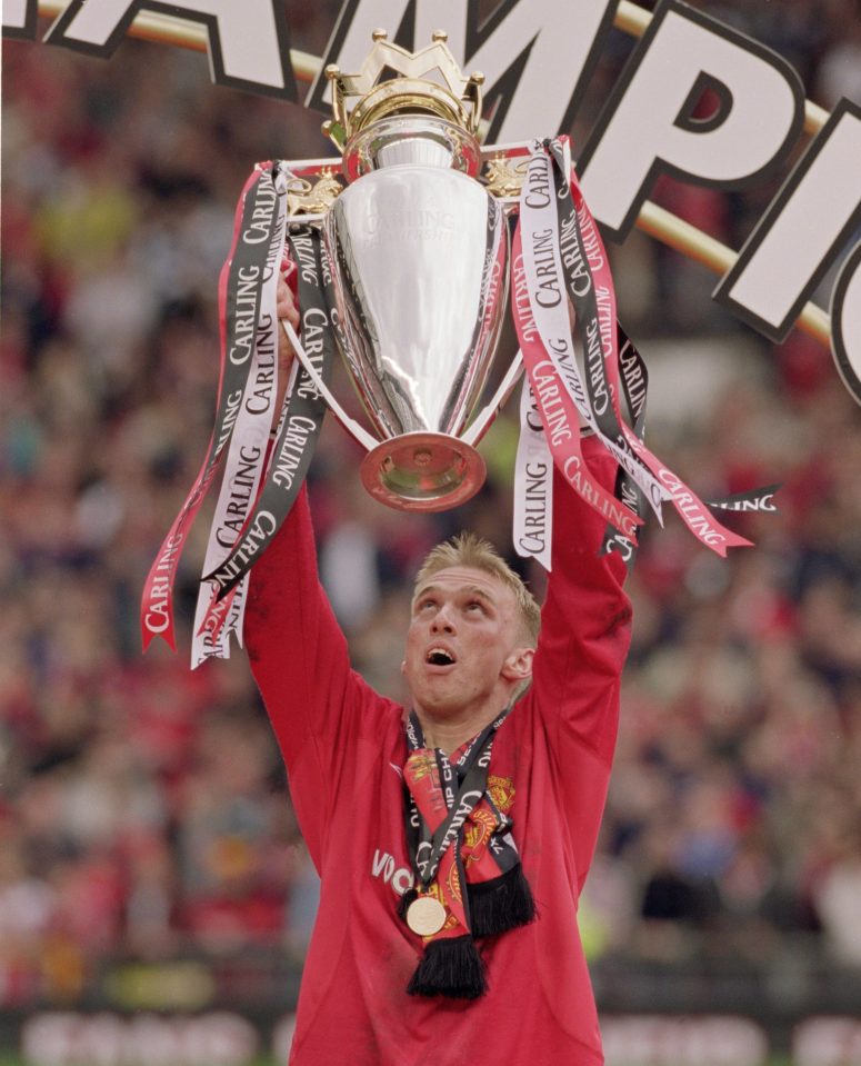  Chadwick was part of Manchester United's title-winning side in 2000/01, making 16 appearances