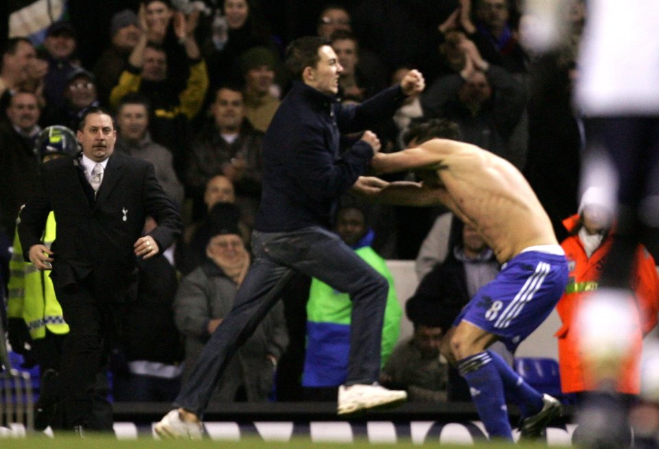  Frank Lampard was subjected to a fan attack in 2007