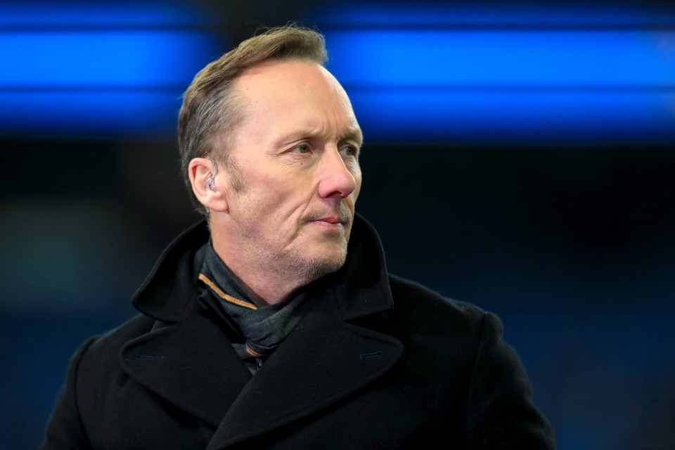  Lee Dixon has not been impressed with Mesut Ozil