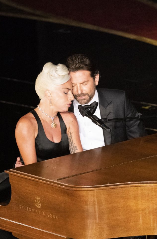  Lady Gaga and Bradley Cooper during their performance