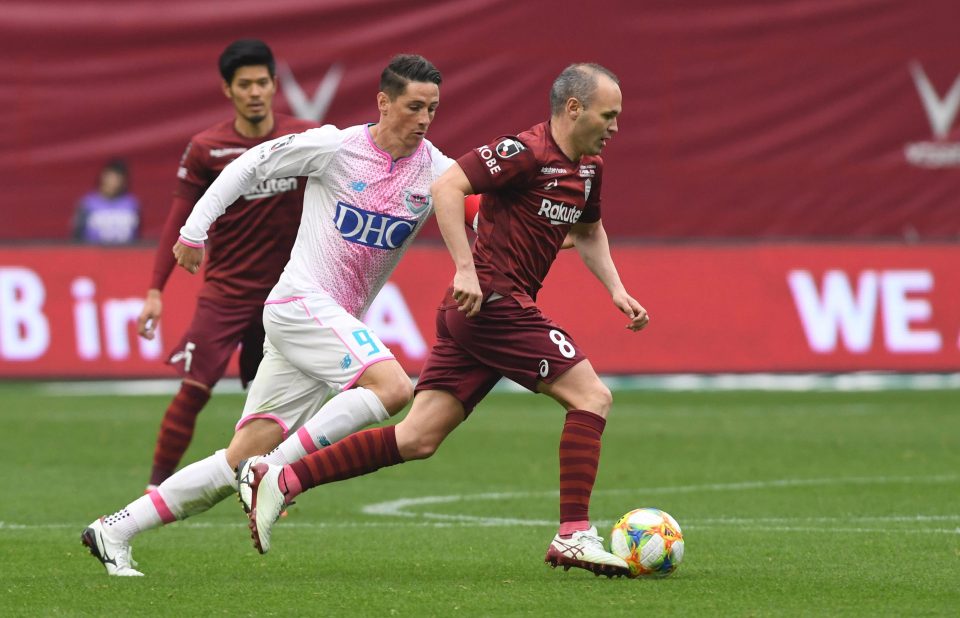  Villa reunited with Andres Iniesta at Vissel Kobe to defeat Fernando Torres' Sagan Tosu